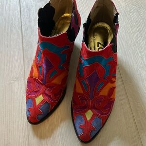 Short boots, multicolor ,suede